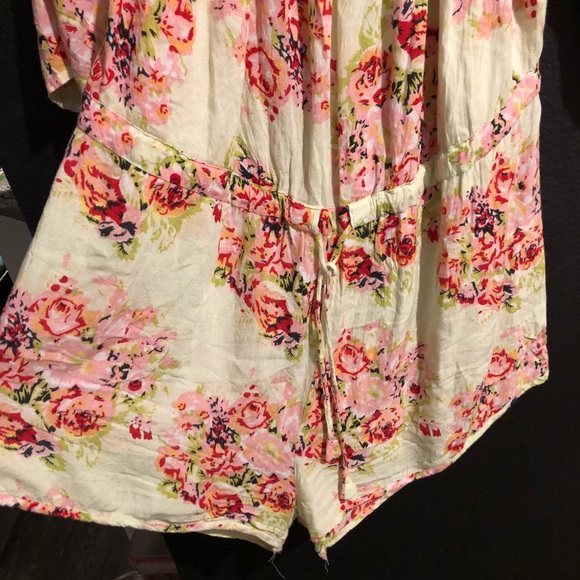 Custom made romper! - Picture 3 of 4